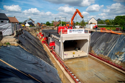 Inschuiven fietstunnel