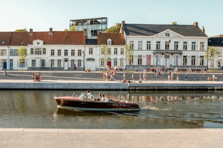 Kortrijk Stedentrip; Bezienswaardigheden & Activiteiten - Reisliefde